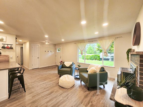 5th image of 8120 NE Seawind Ave