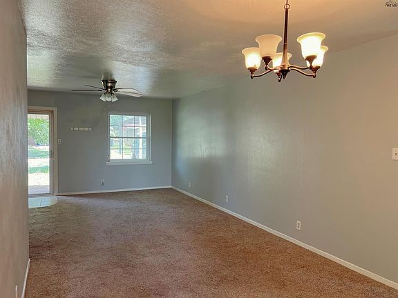 3rd image of 1407 Ruidosa Dr