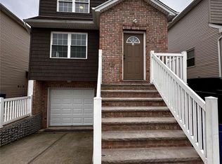 54 Riverside Ln, Staten Island, NY 10302