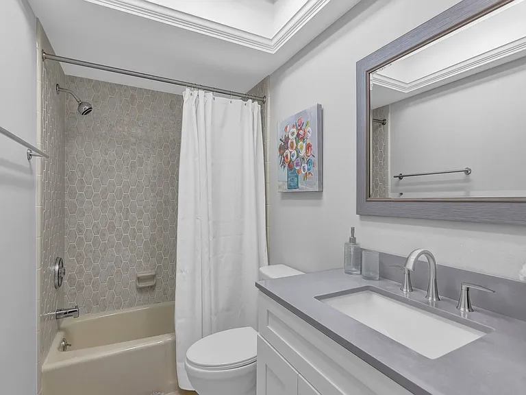 1445 Treasure Cove Ln — Photo 23