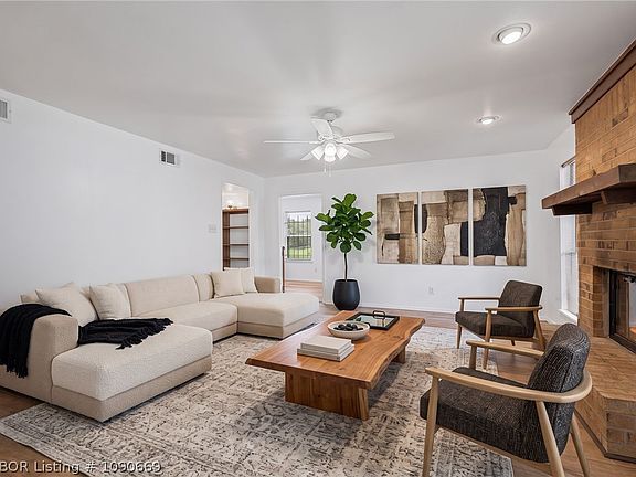 4th image of 502 O St
