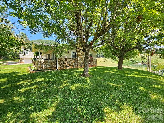 5th image of 560 Bailey Mountain Rd