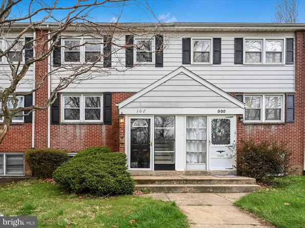 302 Playground Dr, West Reading, PA 19611