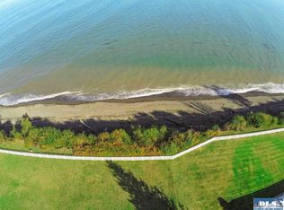 33 S Point Rd, Port Angeles, WA 98363