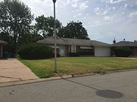 2nd image of 9916 Norwich Dr