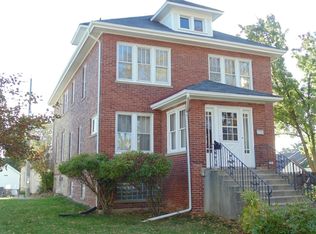 2154 S 70th St, West Allis, WI 53219
