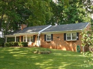 77 Pine Dr, Lynchburg, VA 24502