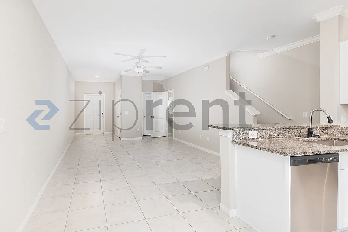 3 bed, 2.5 bath, $2,560 — Photo 4