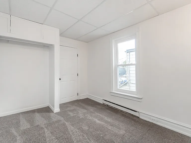 716 W Cedar St — Photo 19