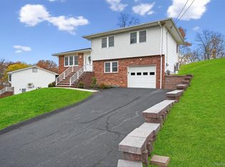 3 Georgian Dr, Stony Pt, NY 10980