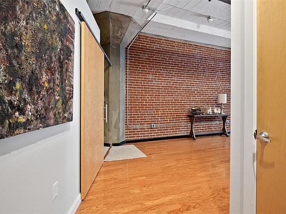 2nd image of 1619 Washington Ave #605