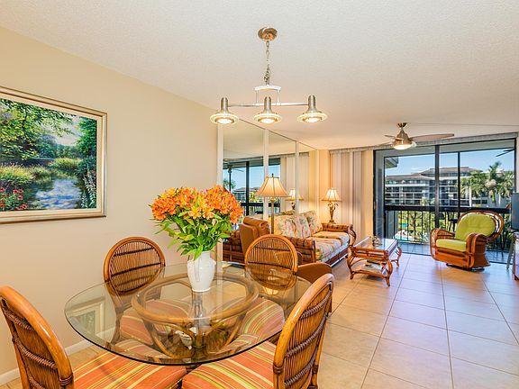4th image of 693 Seaview Ct APT 403
