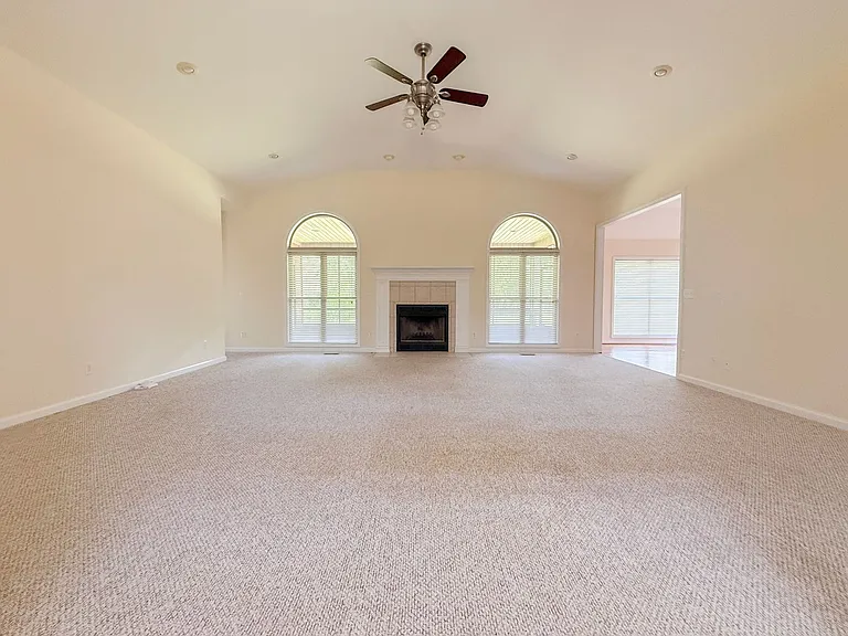 4565 Twin Creeks Dr — Photo 3