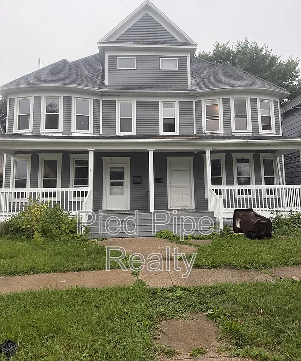 817 S Benton Ave
