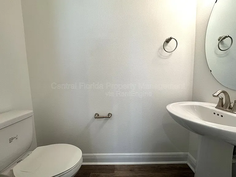 2861 Mayer St — Photo 13