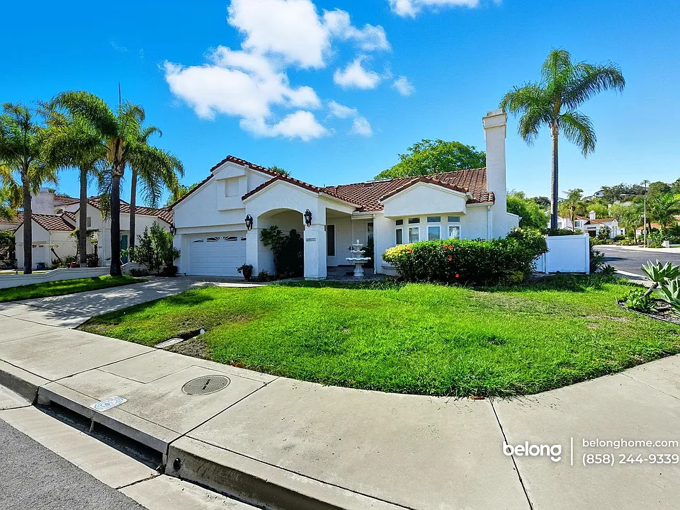 4911 Amador Dr