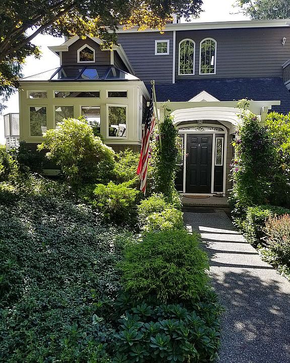1st image of 2881 NE Lillehammer Ln