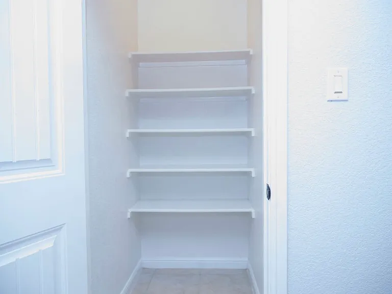 1048 Madelia Ave — Photo 12