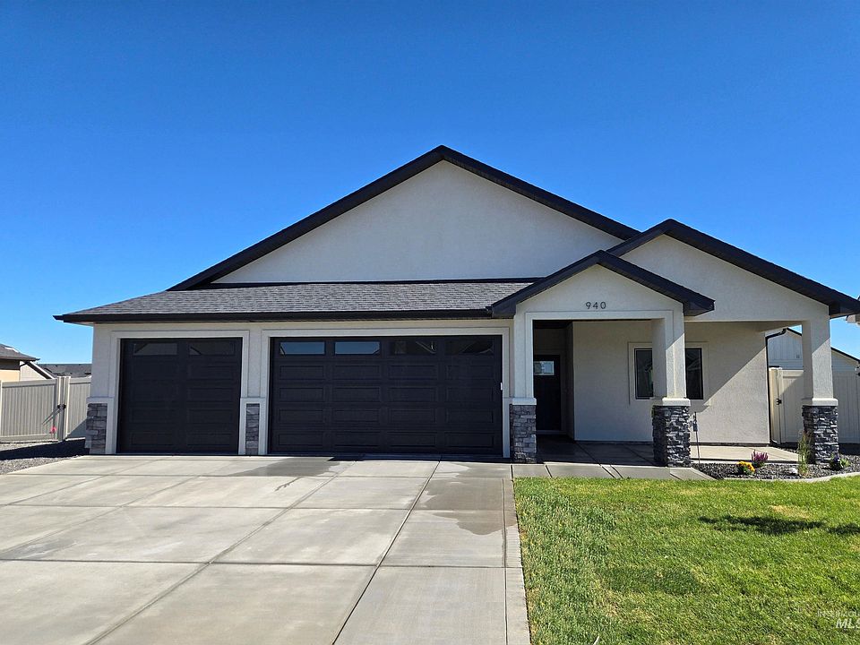 1st image of 940 Quartz Rd