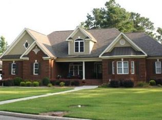 136 Lake Shore Dr, Benson, NC 27504
