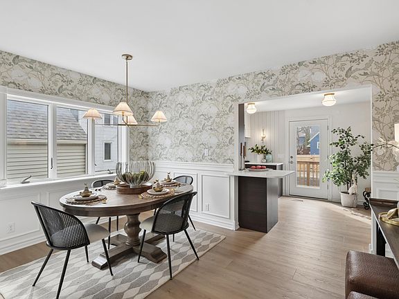 5th image of 1212 1st St NW