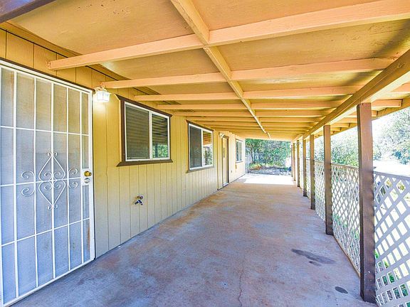 4th image of 19240 Rockridge Way