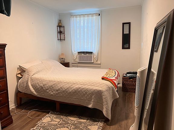 Bedroom #1