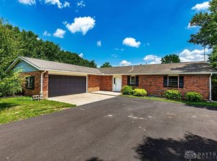 1300 Dusty Ln, West Alexandria, OH 45381