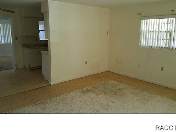 4th image of 28 S Columbus St