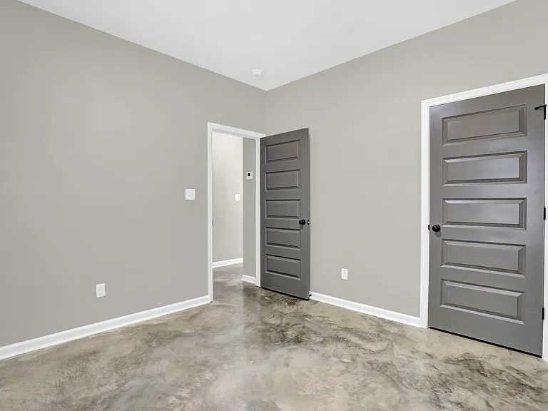 680 Boston St — Photo 26