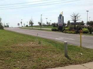 2200 N Rock Rd, Derby, KS 67037