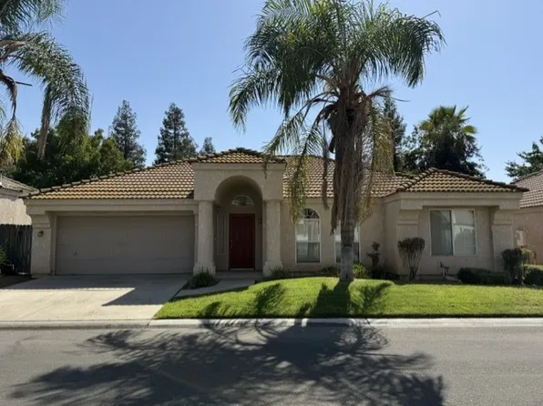 1049 E Manhattan Ave, Fresno, CA 93720