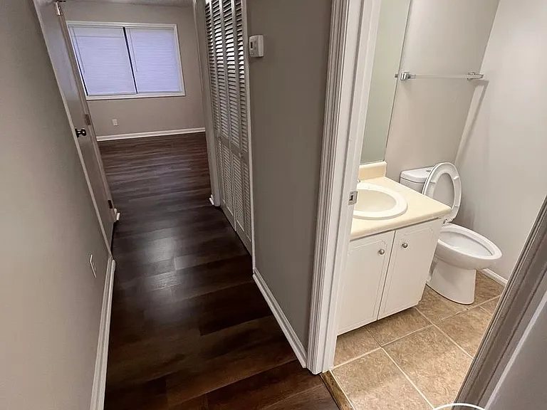 912 Pineland Ave #26 — Photo 16