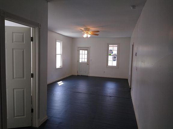 2nd image of 3151 W 41st St #1