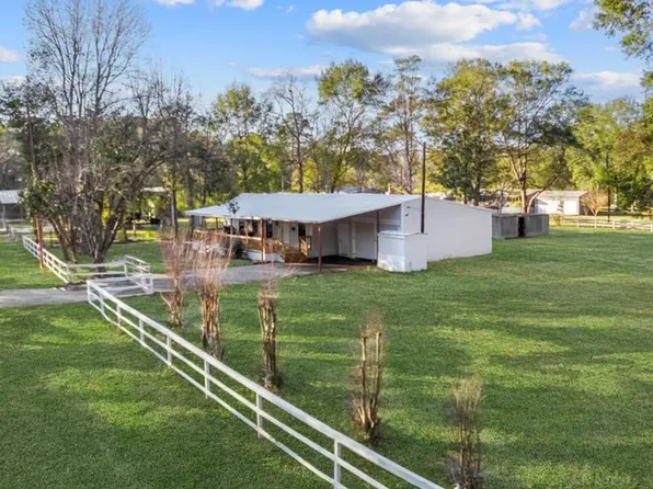 298 Azalea Dr, Jasper, TX 75951