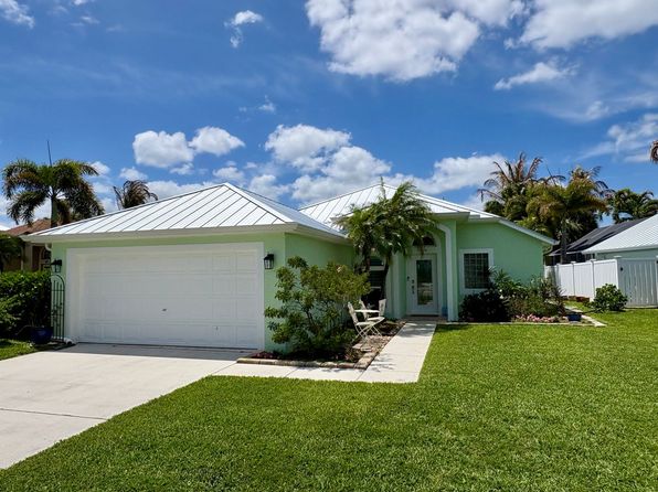 420 NW Emilia Way