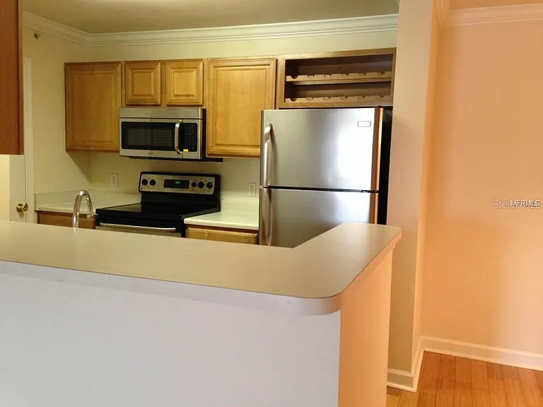 18147 Sterling Gate Cir #18147 — Photo 4