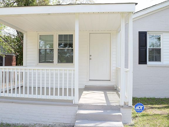 3rd image of 2930 English Ave