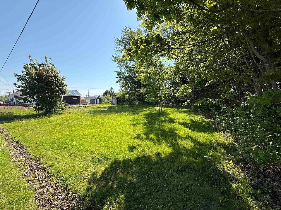 2nd image of 8 Newton Ave