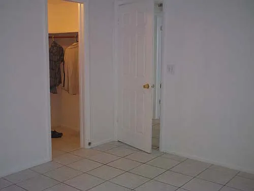 7304 Brentwood Dr — Photo 9