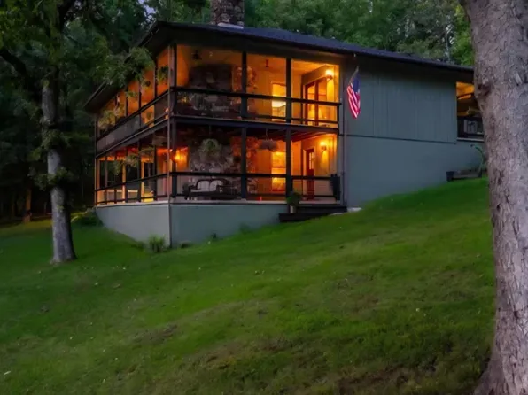 30 Flathead Dr, Cherokee Village, AR 72529
