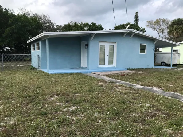 2017 Golfview Court, Fort Pierce, FL 34950