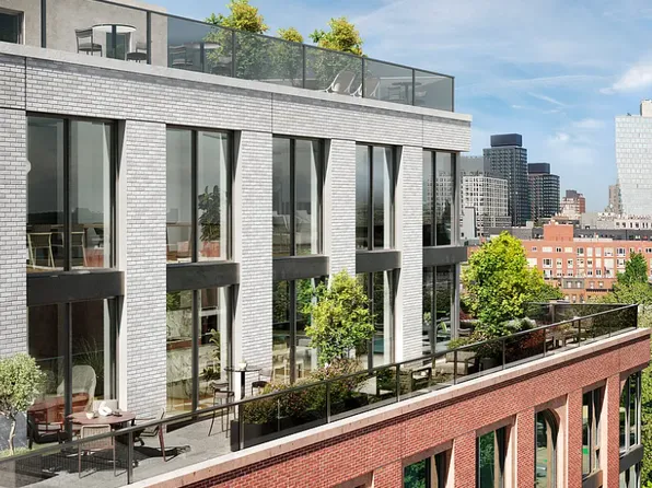 445 Grand Avenue image 11 of 38