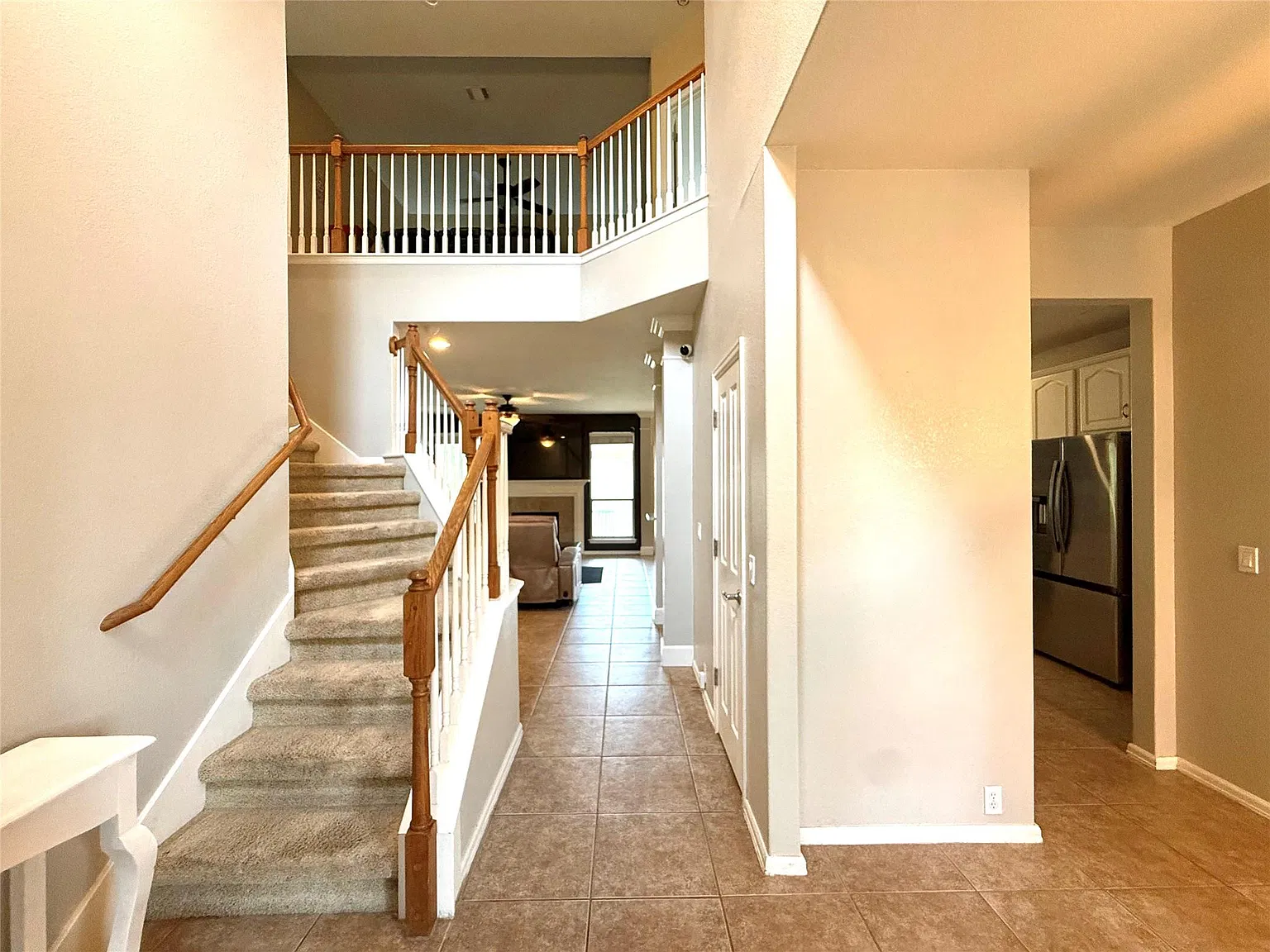 4 bed, 2.5 bath, 2966 sqft, $1,900 — Photo 3