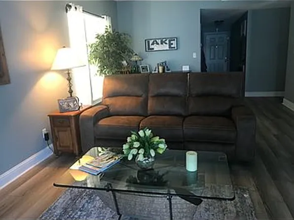 684 Moon Bay Dr Unit 2, Kuttawa, KY 42055