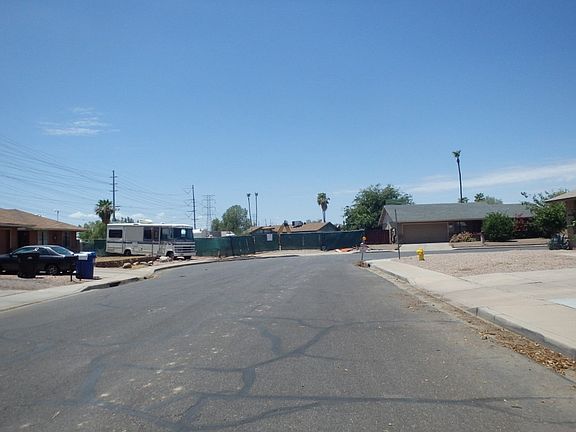 4th image of 1561 W Peralta Ave