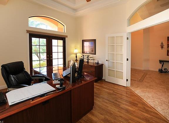 5th image of 4340 SW 26th Ave