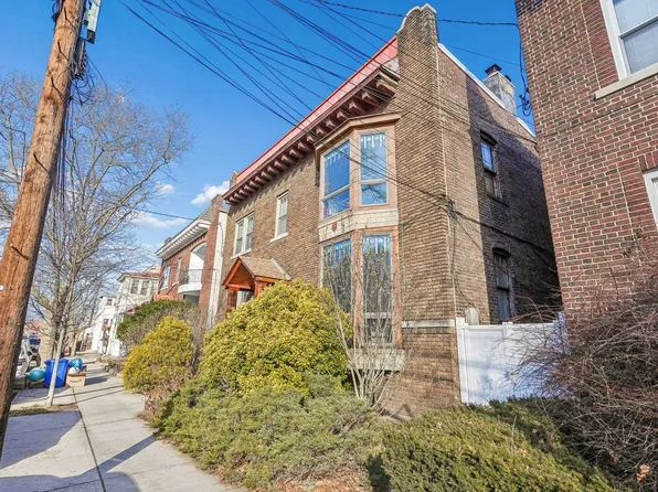 38 Liberty Place image 1 of 26