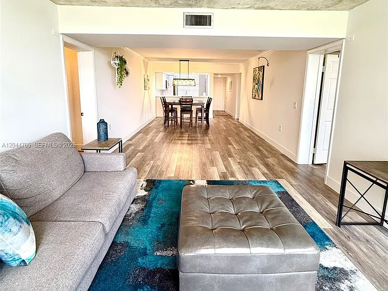 1705 Whitehall Dr #403 — Photo 3