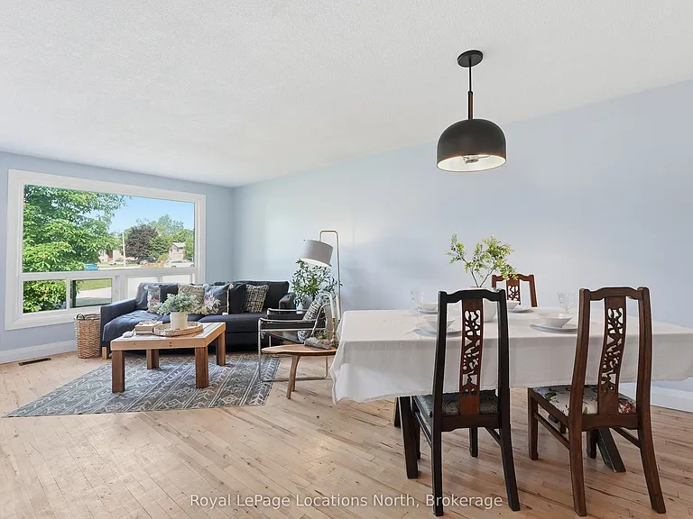 32 Courtice Cres — Photo 6
